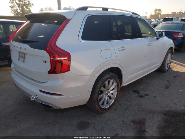 YV4A22PKXG1078143 Volvo Xc90 T6 Momentum
