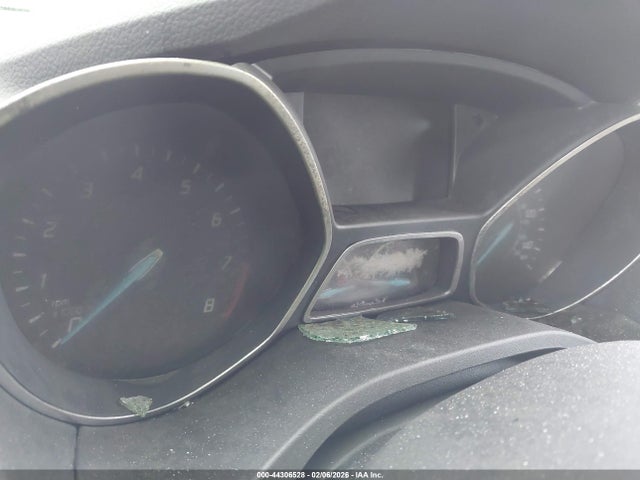 1FMCU9GX8FUA55415 Ford ESCAPE SE