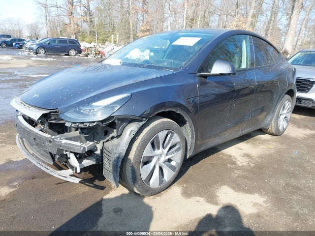 2024 TESLA MODEL Y 7SAYGDEE9RA244223 Photo 1