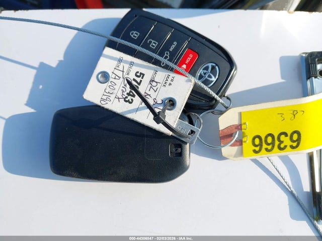 Продажа на аукционе авто 2026 Toyota Bz Xle Plus, vin: JTMBCAEB2TA003190, номер лота: 44306547