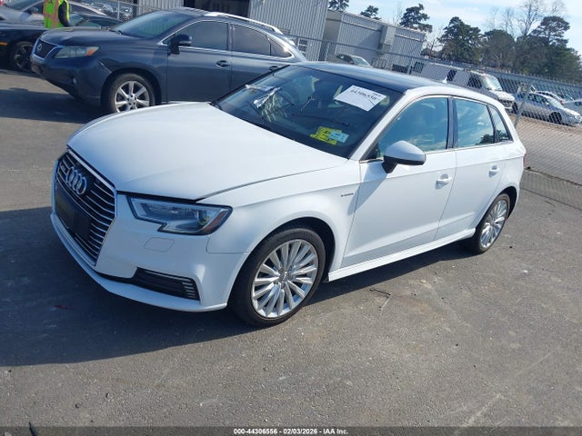 2017 AUDI A3 E-TRON WAUUPBFF2HA087102 Photo 1