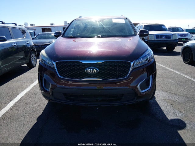 5XYPGDA32JG349814 KIA Sorento 2.4l Lx