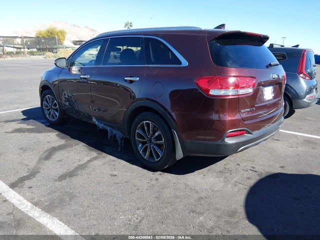 2018 KIA SORENTO 5XYPGDA32JG349814 Photo 2