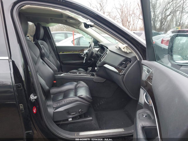 2017 VOLVO XC90 YV4A22PK5H1122003 Photo 4