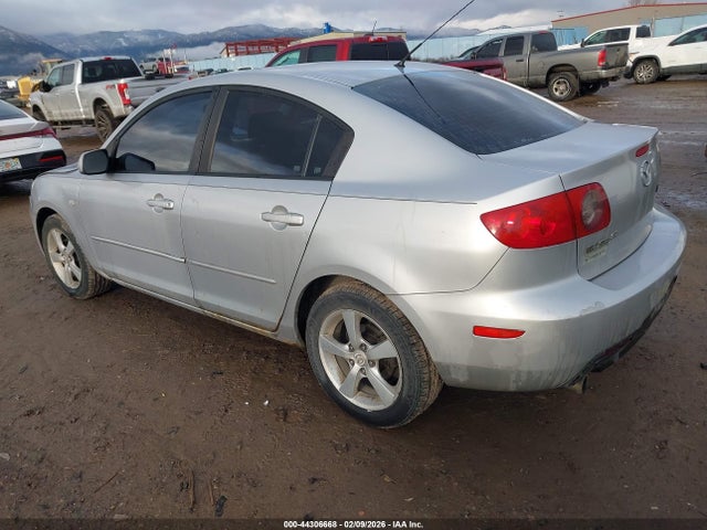 2006 MAZDA MAZDA3 JM1BK12G461505822 Photo 2