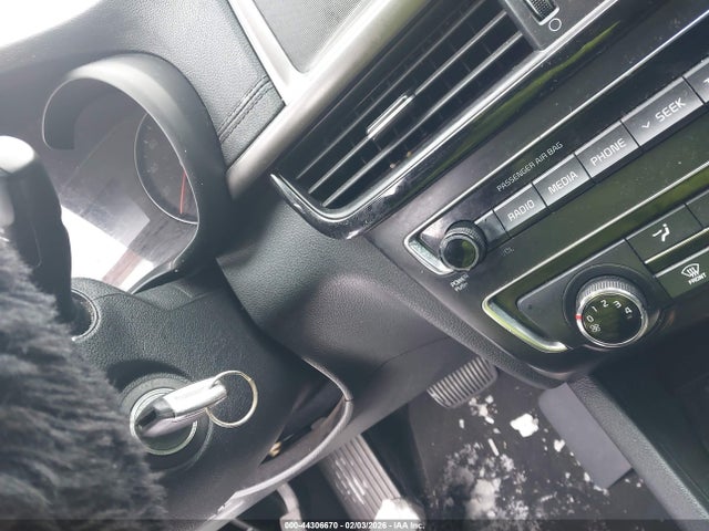44306670 :رقم المزاد ، KNAGT4L34J5217183 vin ، 2018 Kia Optima Lx مزاد بيع
