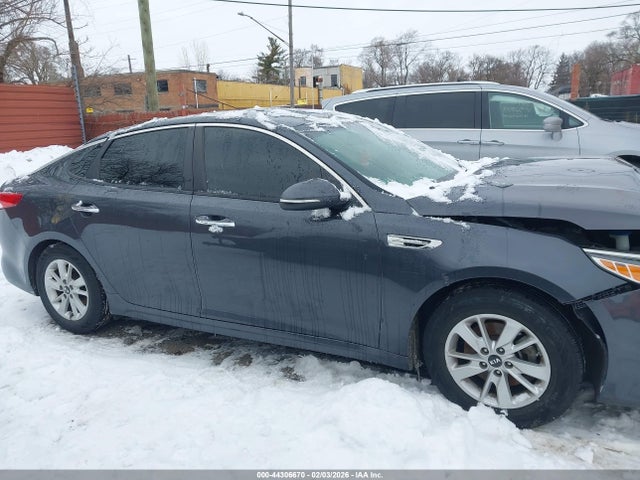 44306670 :رقم المزاد ، KNAGT4L34J5217183 vin ، 2018 Kia Optima Lx مزاد بيع