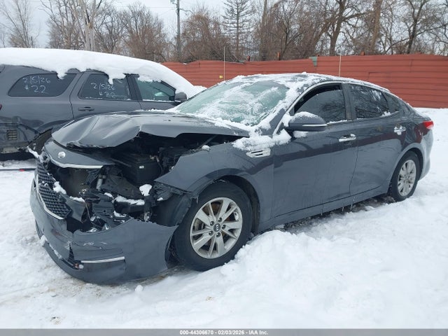 44306670 :رقم المزاد ، KNAGT4L34J5217183 vin ، 2018 Kia Optima Lx مزاد بيع