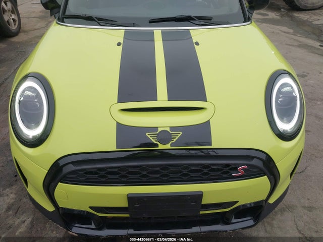 2024 MINI CONVERTIBLE WMW43DL09R3R99870 Photo 9