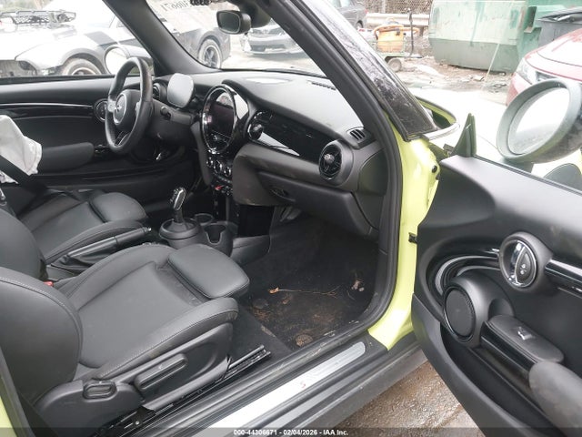 2024 MINI CONVERTIBLE WMW43DL09R3R99870 Photo 4