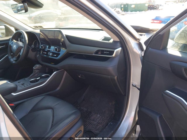 Toyota Highlander Xle 2023 5TDKDRAH8PS028500 Image 5
