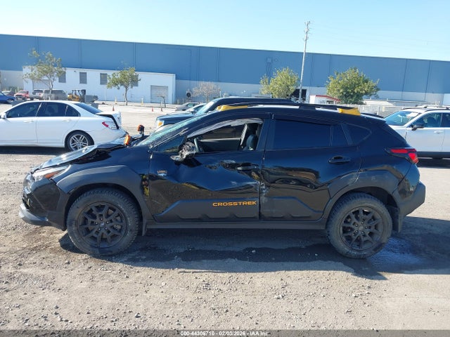 4S4GUHU63R3777621 Subaru Crosstrek Wilderness