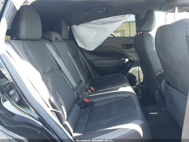 4S4GUHU63R3777621 Subaru Crosstrek Wilderness