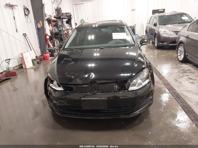 3VWC17AU8GM518673 Volkswagen Golf Sportwagen Tsi Limited Edition