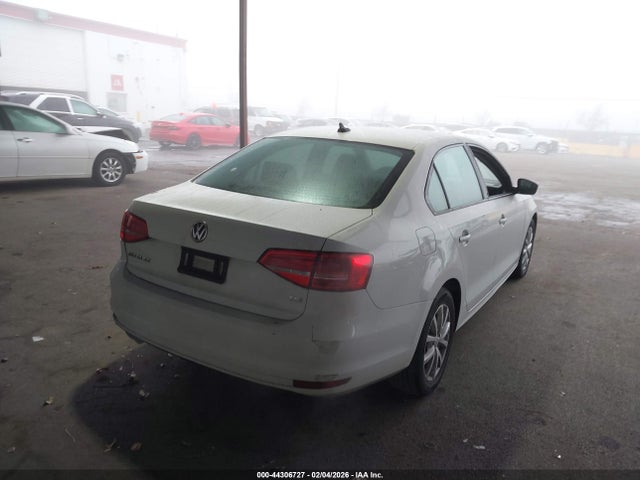 3VWD17AJ0FM258990 Volkswagen Jetta 1.8t Se
