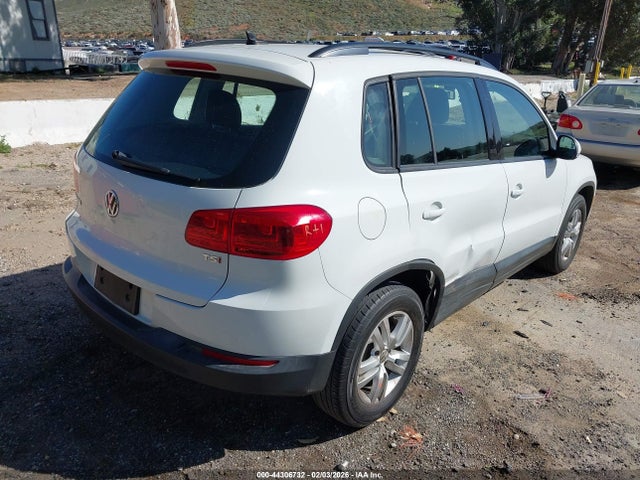 WVGAV7AX0HK022683 Volkswagen Tiguan 2.0t/2.0t S