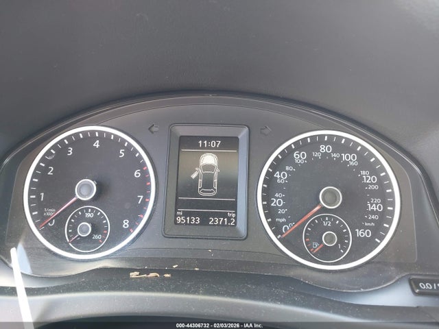 WVGAV7AX0HK022683 Volkswagen Tiguan 2.0t/2.0t S