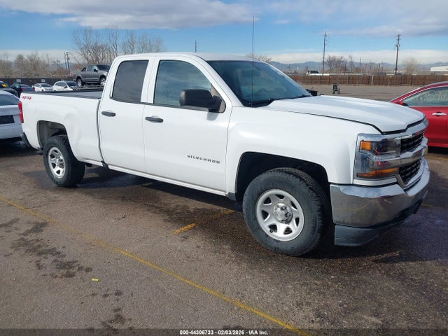 1GCVKNEH4JZ366312 Chevrolet Silverado 1500 Wt