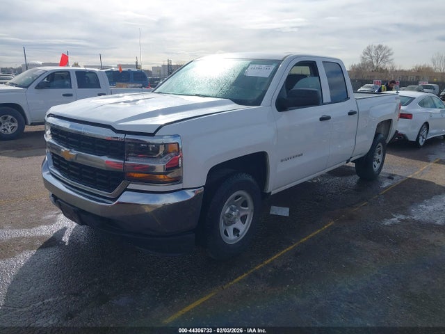 1GCVKNEH4JZ366312 Chevrolet Silverado 1500 Wt