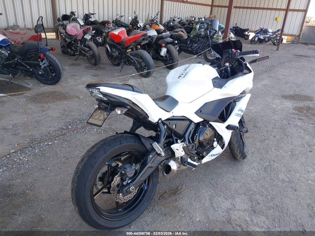 2018 KAWASAKI EX650 JKAEXEK17JDA28082 Photo 3