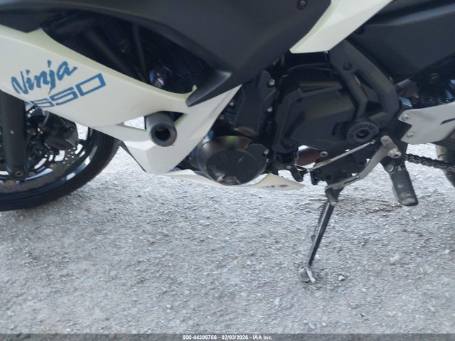 2018 KAWASAKI EX650 JKAEXEK17JDA28082 Photo 8