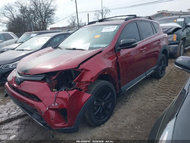 Toyota Rav4 Adventure 2018 2T3RFREV7JW829269 Image 2