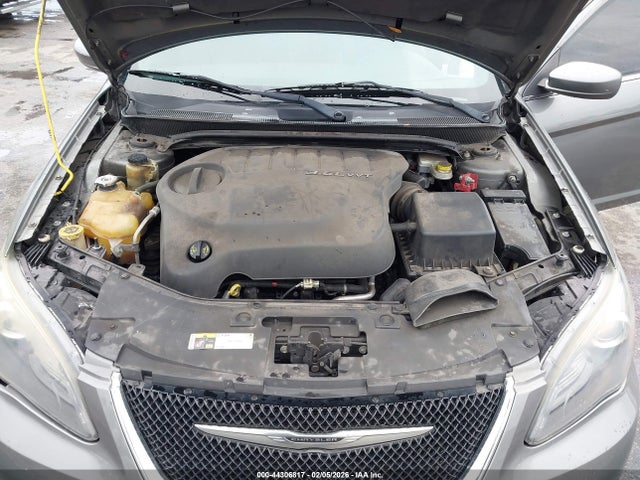 2013 Chrysler 200 Limited მანქანა იყიდება აუქციონზე, vin: 1C3CCBCG7DN719655, აუქციონის ნომერი: 44306817