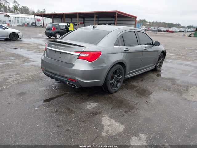 2013 Chrysler 200 Limited მანქანა იყიდება აუქციონზე, vin: 1C3CCBCG7DN719655, აუქციონის ნომერი: 44306817