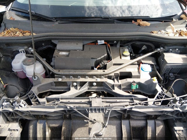 2023 AUDI Q4 E-TRON WA1BCBFZ0PP024778 Photo 9