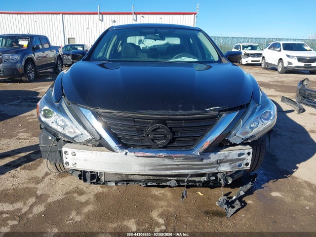1N4AL3AP1HN357457 Nissan Altima 2.5 S