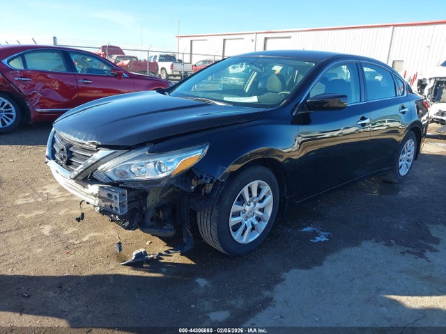 1N4AL3AP1HN357457 Nissan Altima 2.5 S