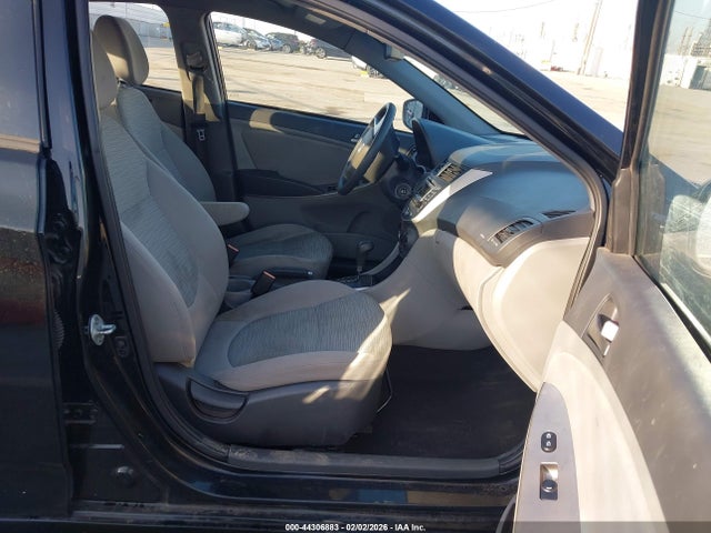 2017 Hyundai Accent Se მანქანა იყიდება აუქციონზე, vin: KMHCT4AE2HU311614, აუქციონის ნომერი: 44306883
