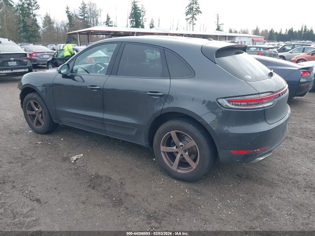 2021 PORSCHE MACAN WP1AA2A56MLB08231 Photo 2