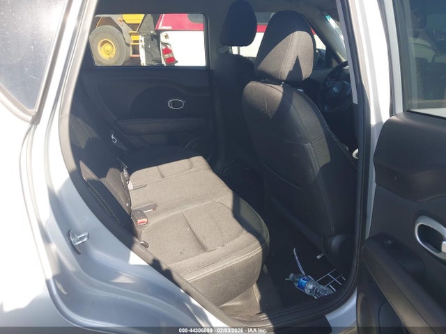 KIA SOUL + 2016 KNDJP3A5XG7861182 Image 8