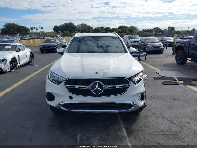 2024 Mercedes-benz Glc 300 4matic Suv მანქანა იყიდება აუქციონზე, vin: W1NKM4HB5RF207268, აუქციონის ნომერი: 44306913