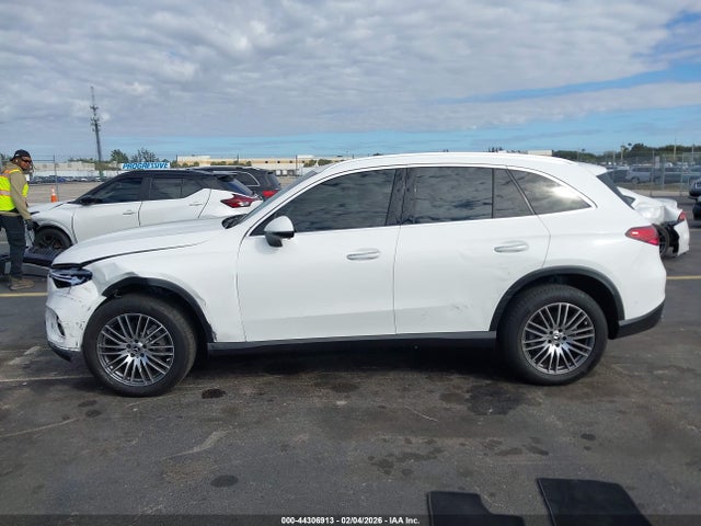 2024 Mercedes-benz Glc 300 4matic Suv მანქანა იყიდება აუქციონზე, vin: W1NKM4HB5RF207268, აუქციონის ნომერი: 44306913