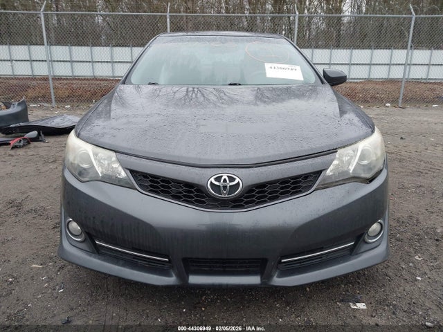 44306949 :رقم المزاد ، 4T1BF1FK8DU234063 vin ، 2013 Toyota Camry Se مزاد بيع