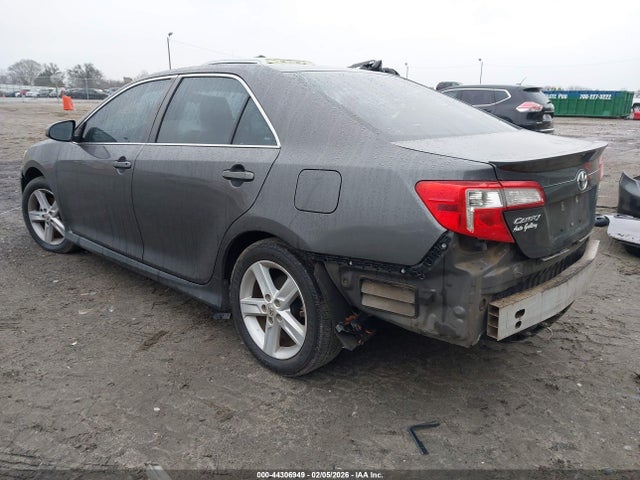 44306949 :رقم المزاد ، 4T1BF1FK8DU234063 vin ، 2013 Toyota Camry Se مزاد بيع