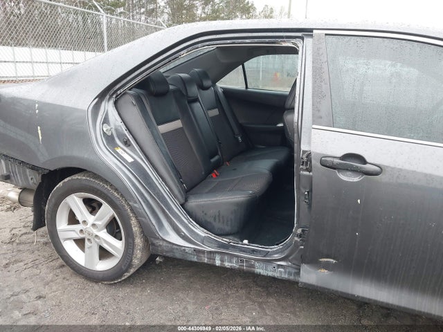 44306949 :رقم المزاد ، 4T1BF1FK8DU234063 vin ، 2013 Toyota Camry Se مزاد بيع