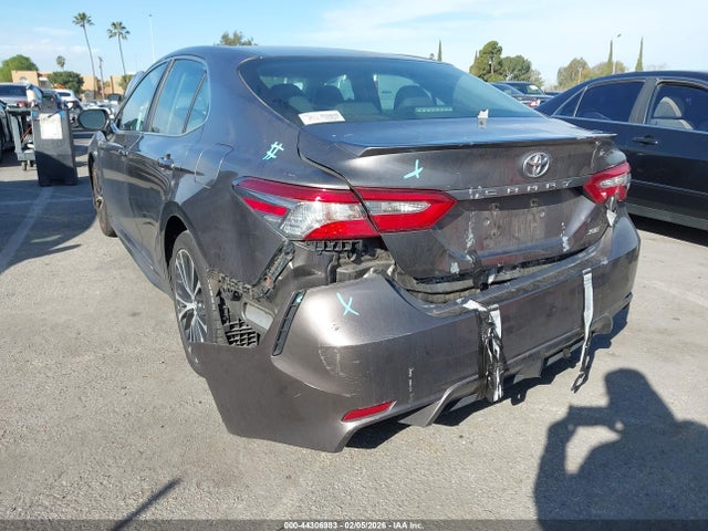 4T1B11HK4JU086257 Toyota CAMRY SE