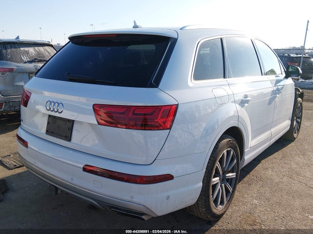 2019 AUDI Q7 WA1LHAF72KD018571 Photo 3