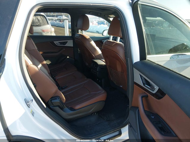 2019 AUDI Q7 WA1LHAF72KD018571 Photo 7