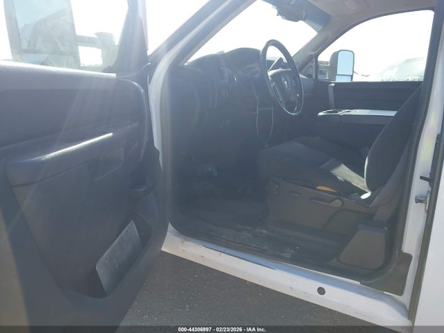 2011 Chevrolet Silverado 2500hd Lt მანქანა იყიდება აუქციონზე, vin: 1GC2KXCG7BZ327529, აუქციონის ნომერი: 44306997