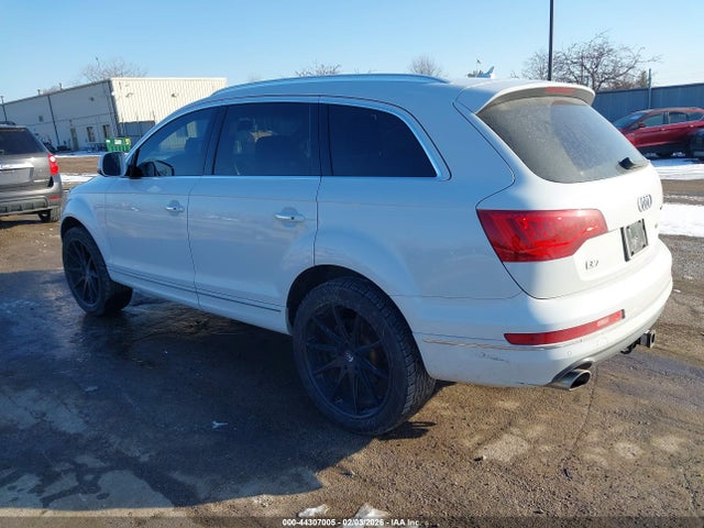 2015 AUDI Q7 WA1LMAFEXFD003770 Photo 2