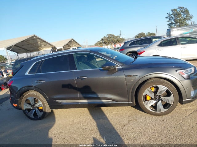 WA1VAAGE8KB006463 Audi E-tron Premium Plus