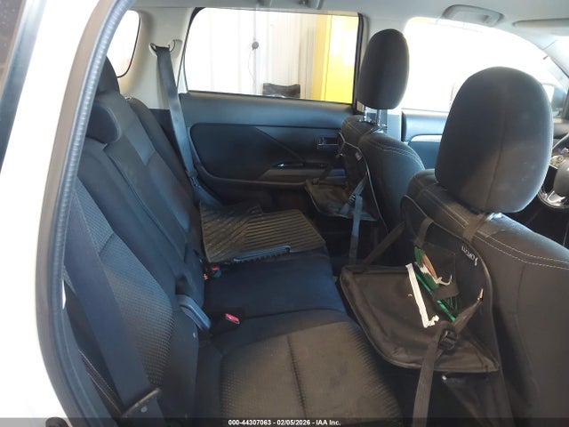 2017 MITSUBISHI OUTLANDER JA4AZ3A36HZ016175 Photo 7