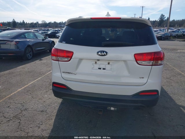 5XYPGDA56GG060879 KIA Sorento 3.3l Lx