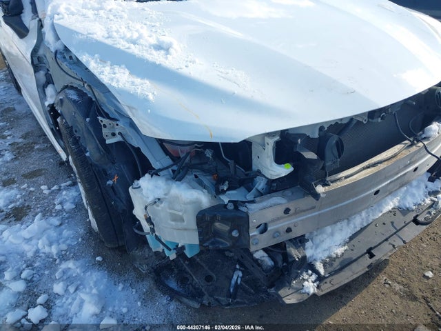 4T1G11AK2MU467304 Toyota CAMRY SE