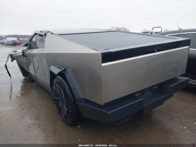 2024 TESLA CYBERTRUCK 7G2CEHED4RA020947 Photo 2