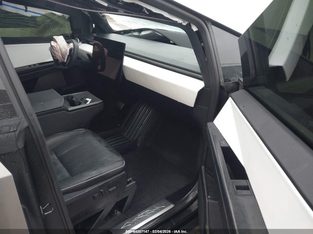 2024 TESLA CYBERTRUCK 7G2CEHED4RA020947 Photo 4